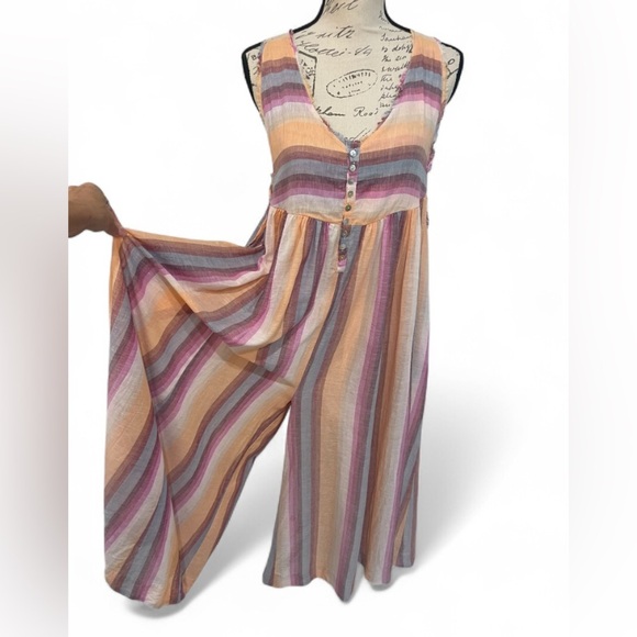 Free People Nora Jumpsuit XS – Wide Leg, Pockets, Lined Shorts BOHO STYLE - Picture 10 of 10